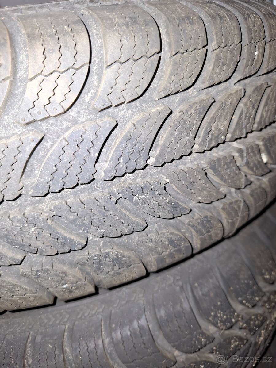 Zimni 165/70 R13 Felicia nová - 3