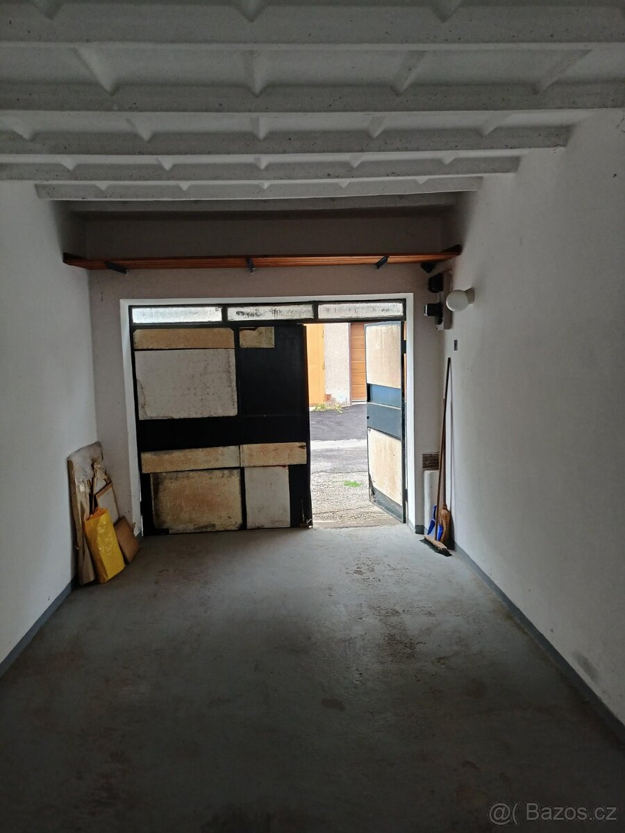 Pronájem garáže - 3