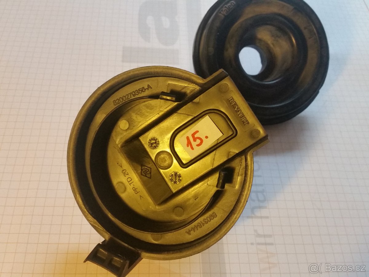 zadní kryt světlometu 4 - 3