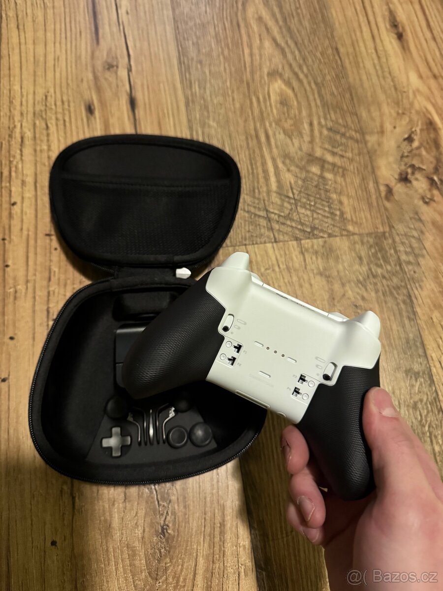 Xbox Series Elite 2 + příslušenství - 3