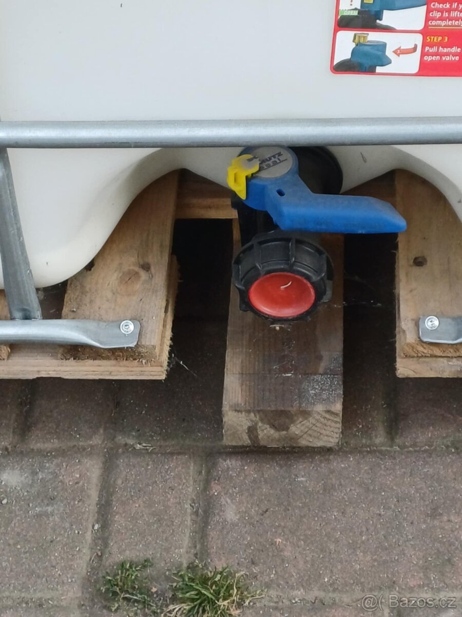 IBC kontejner nádrž na vodu - 3