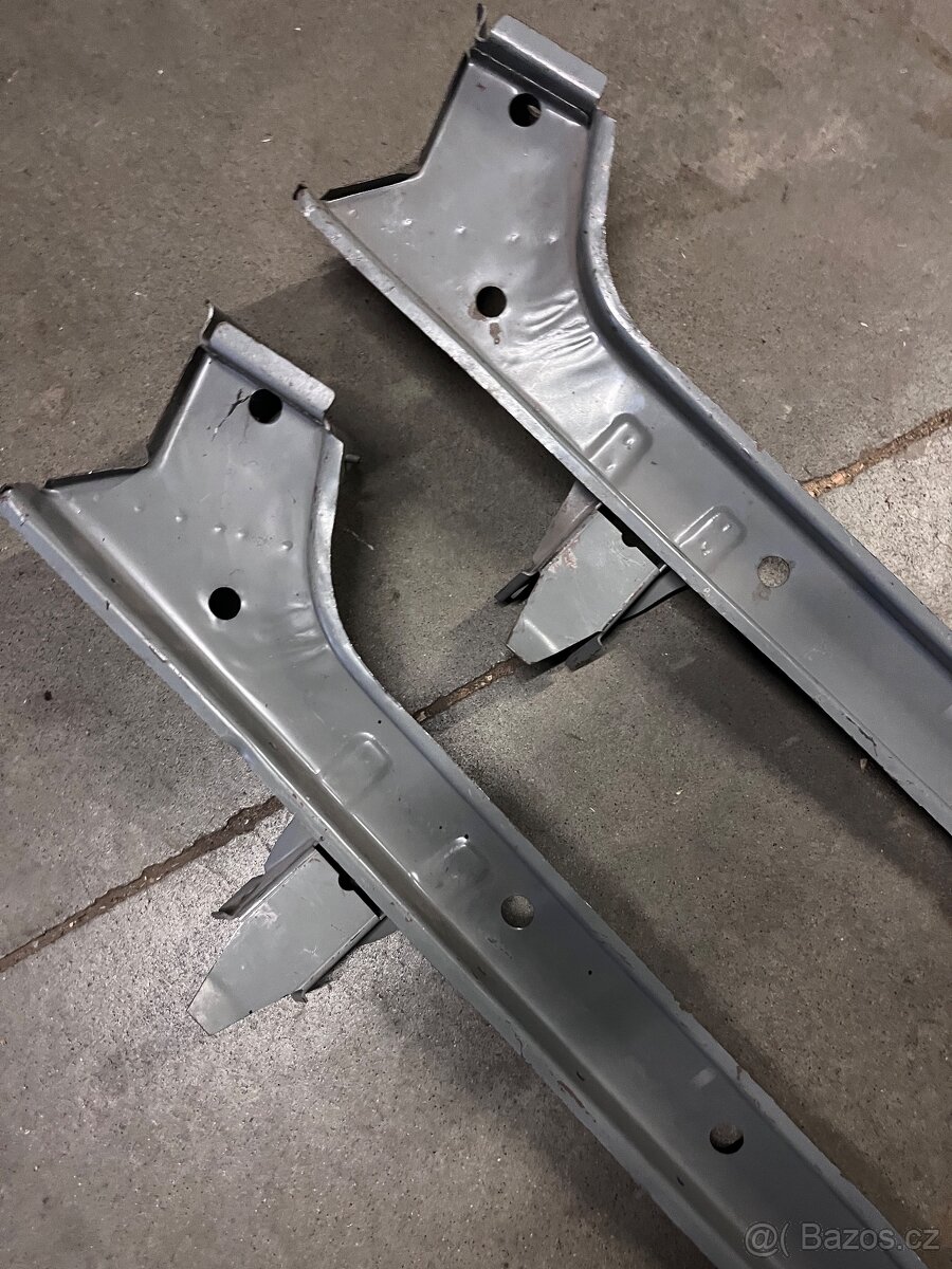 Fiat 128 nosník u motoru - 3