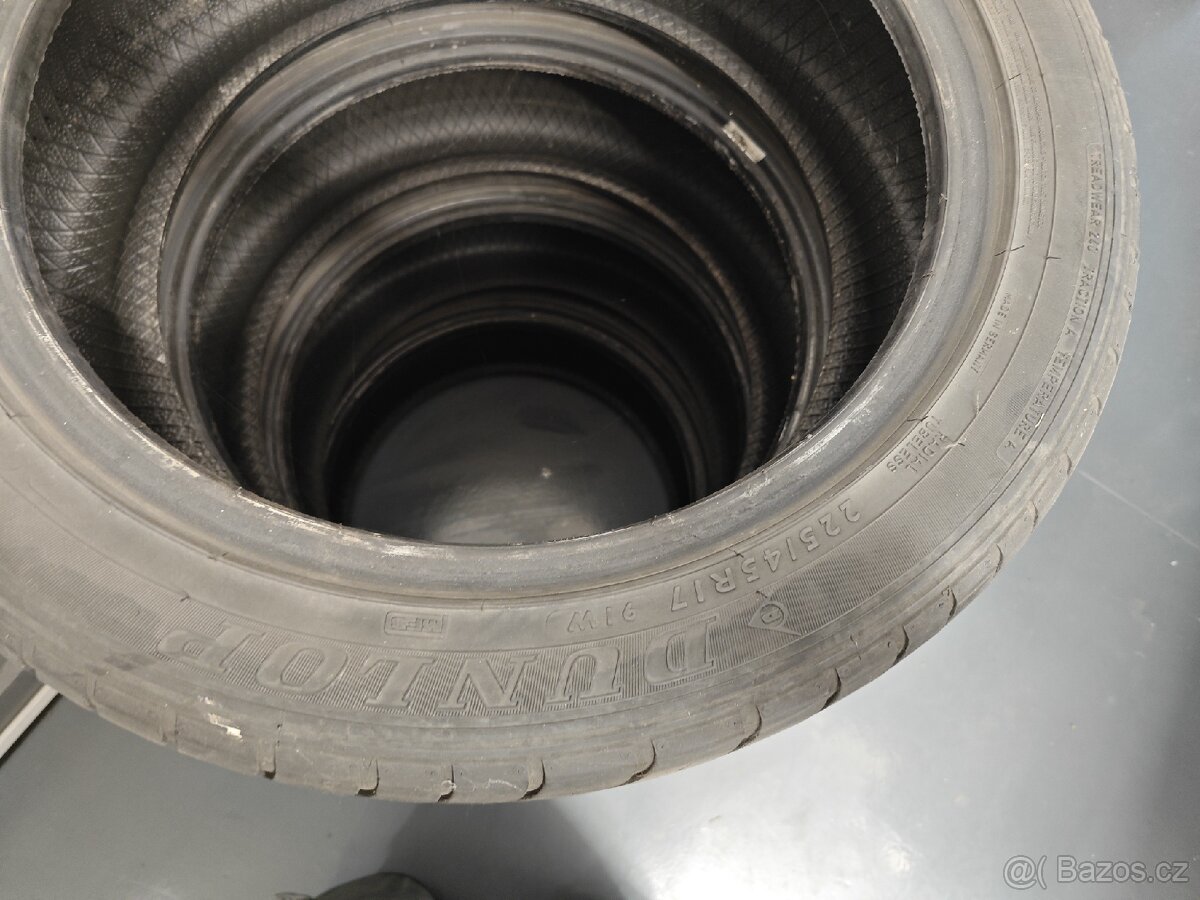 225/45 R17 Dunlop letní - 3
