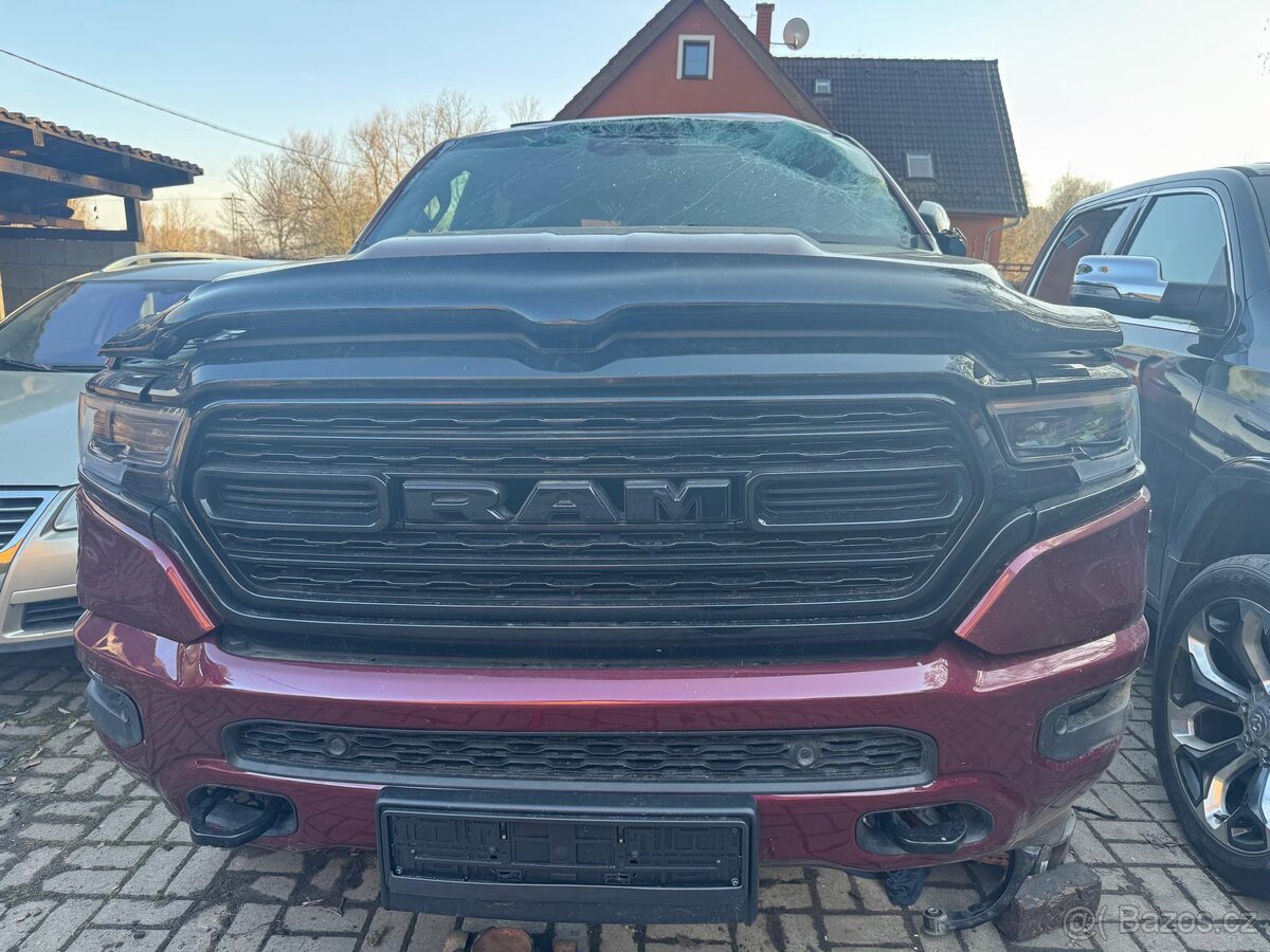 Dodge RAM 1500 - 3