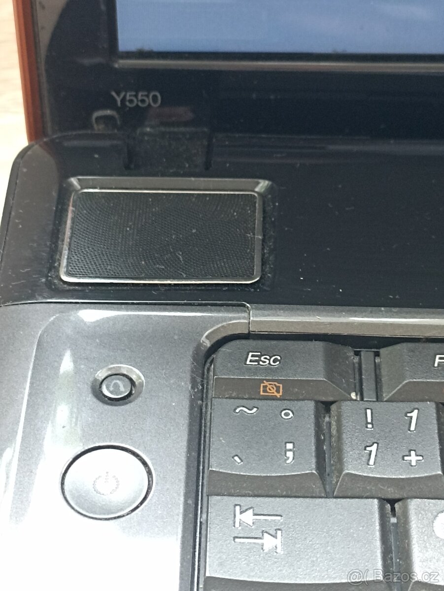 Lenovo IdeaPad Y550 - 3
