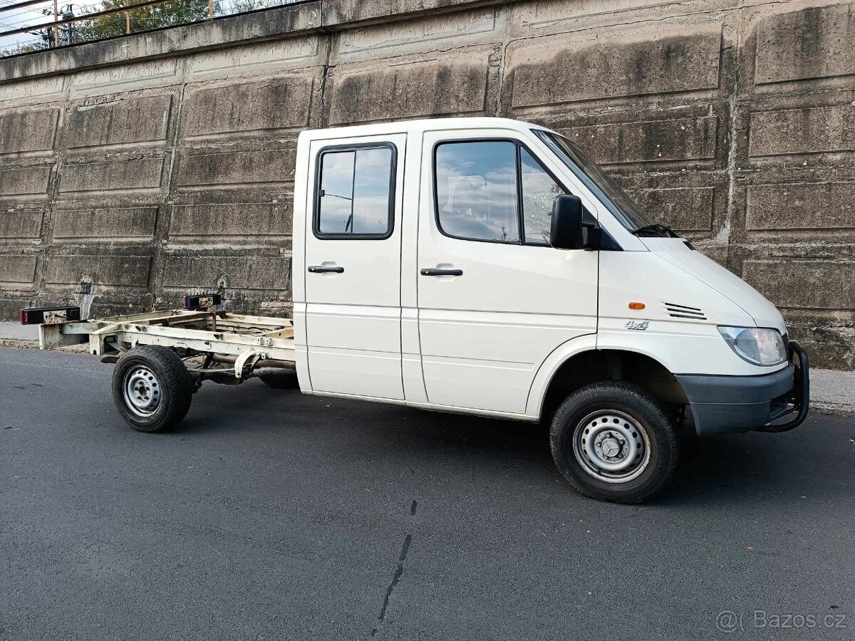 Mercedes Benz Sprinter 4x4 RARITA - najeto 43900km