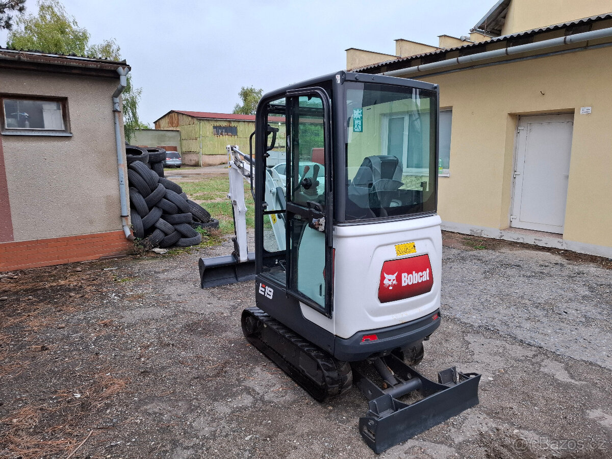 Bobcat E19, rok 2019 - 3