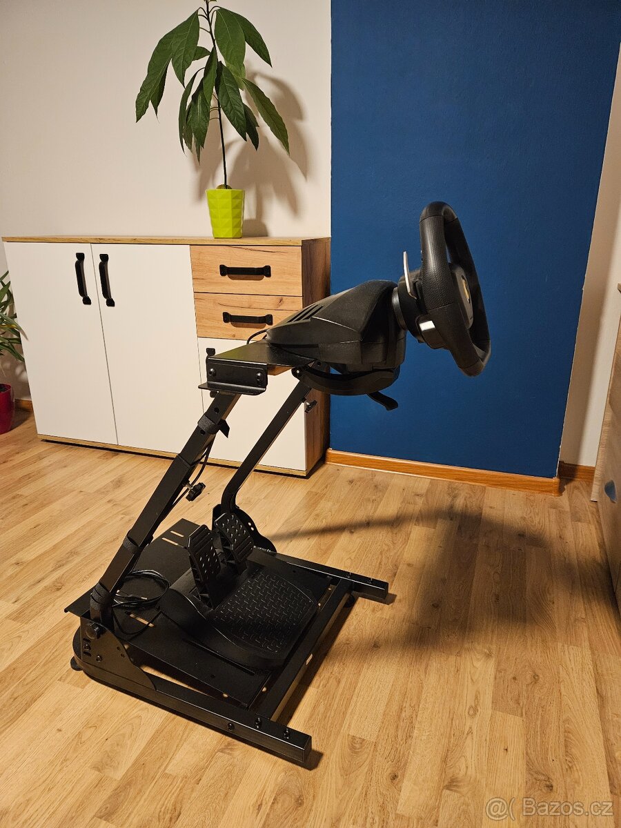 Volant se stojanem k Ps 4. - 3