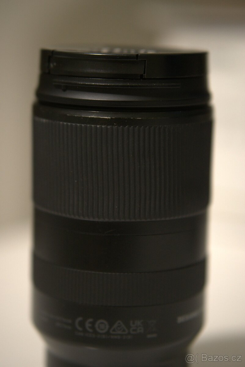 Tamron 18-300 mm f/3.5-6.3 Di III-A VC VXD Sony E-mount - 3