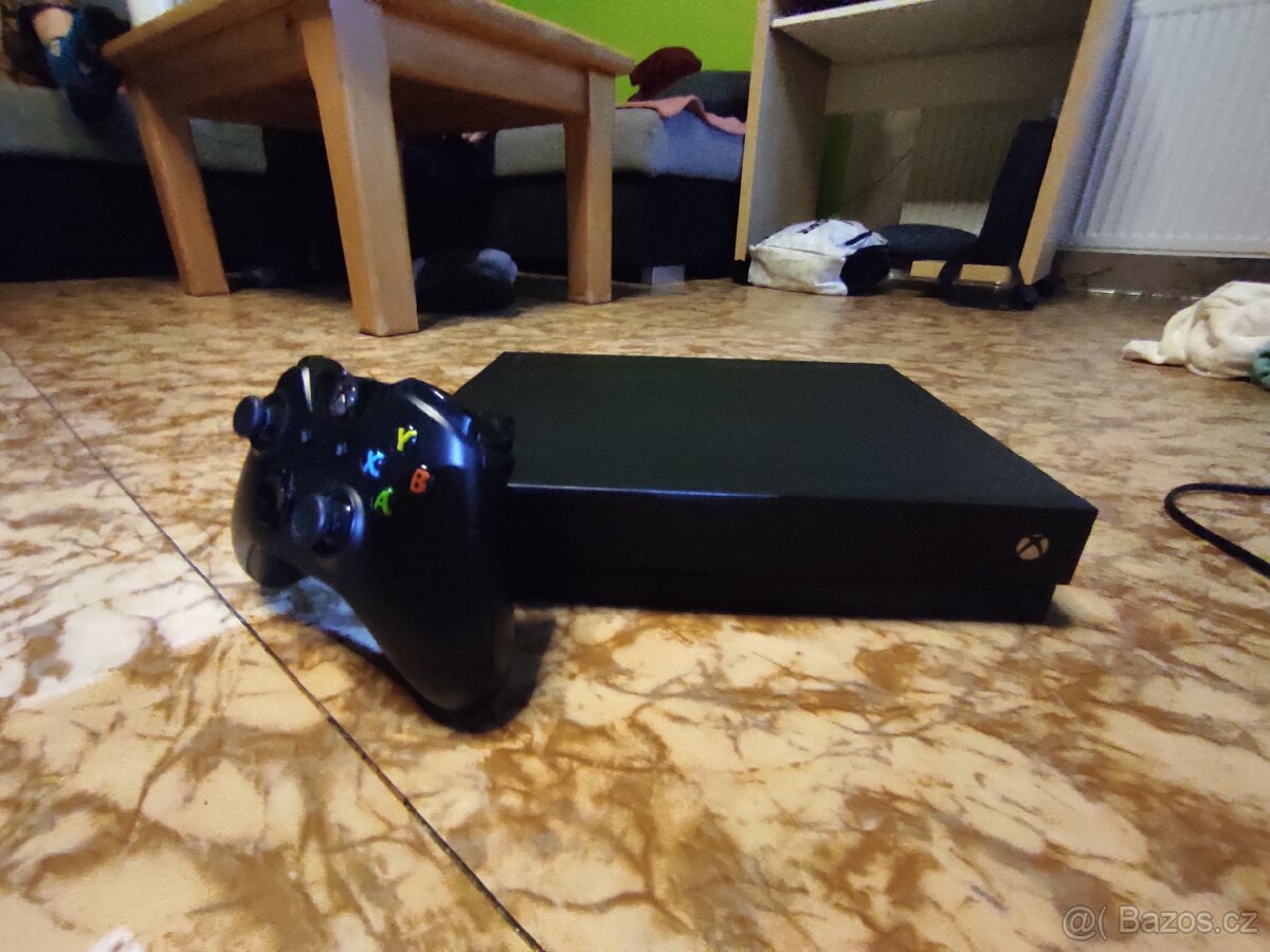 Konzole Xbox one x 1tb - 3