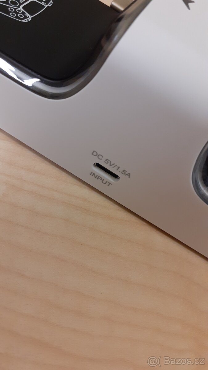 Nabíjecí stanice pro ovladače PS5 - 3