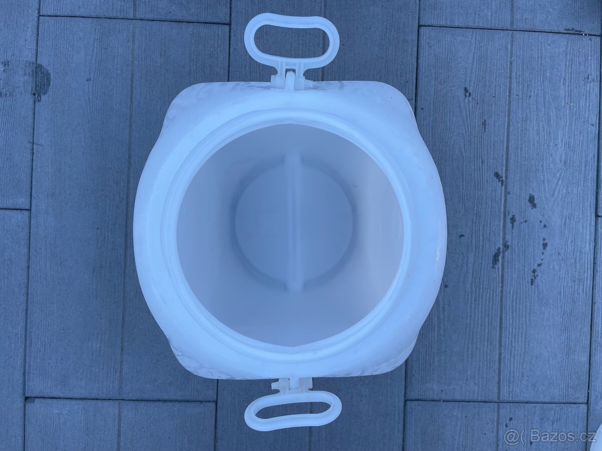 Plastový sud 56 L s víkem a těsněním - 3