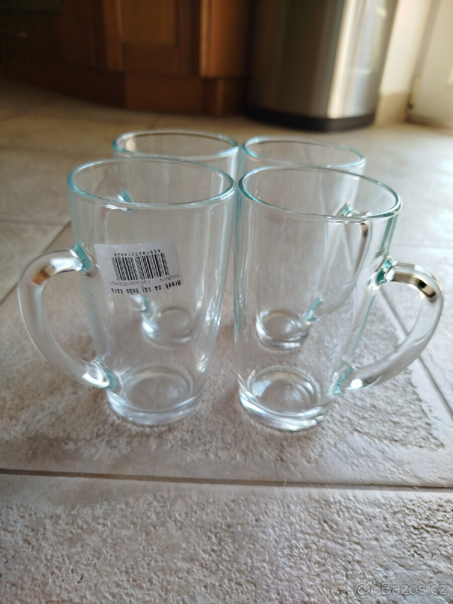 Skleněný džbán, skleničky, štamprdle... - 3