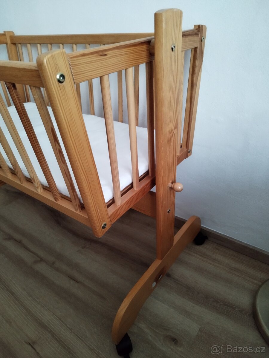 Dřevěná kolébka pro miminko - 3