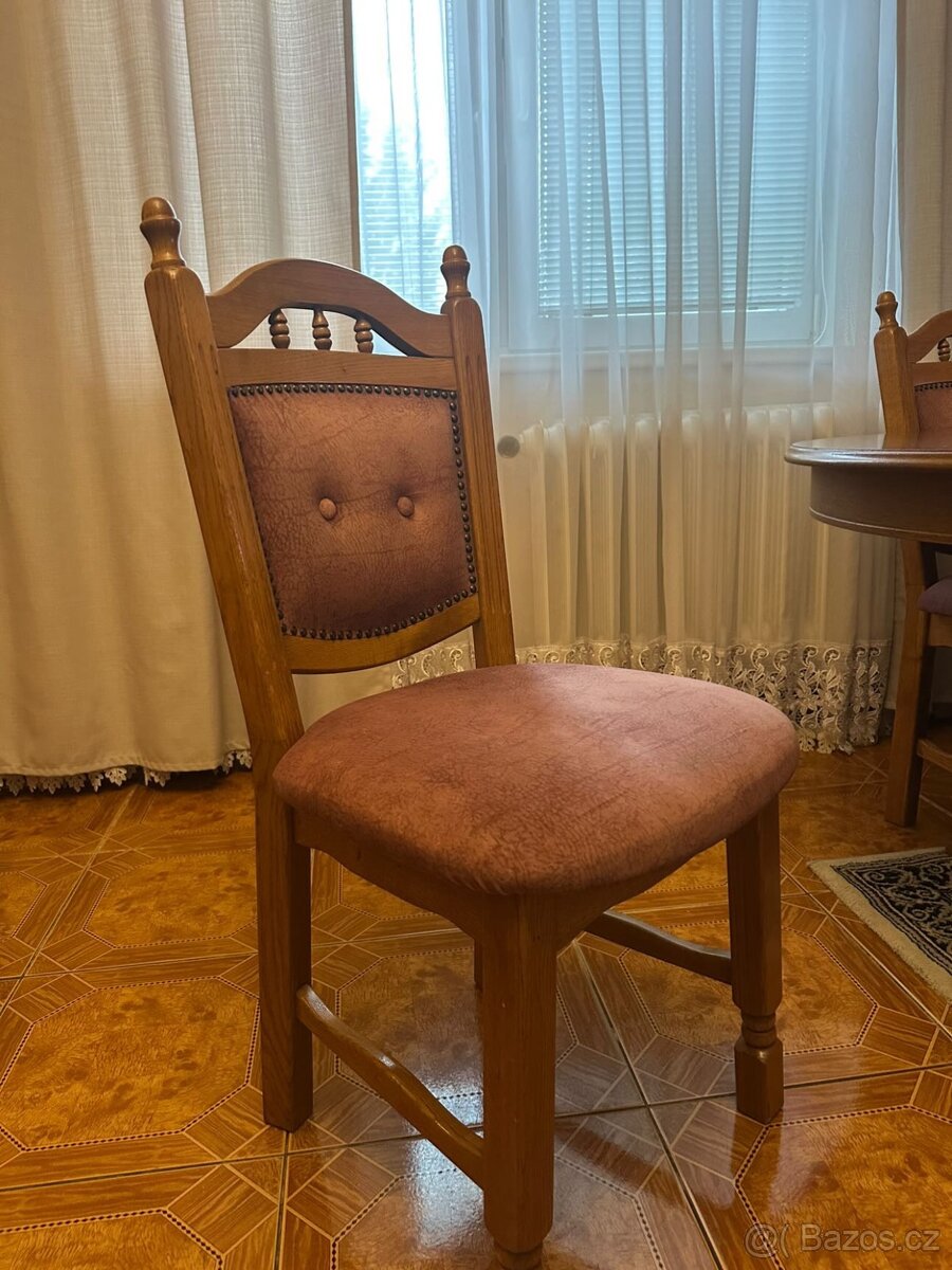Jídelní set, stůl se 6ti židlemi - 3