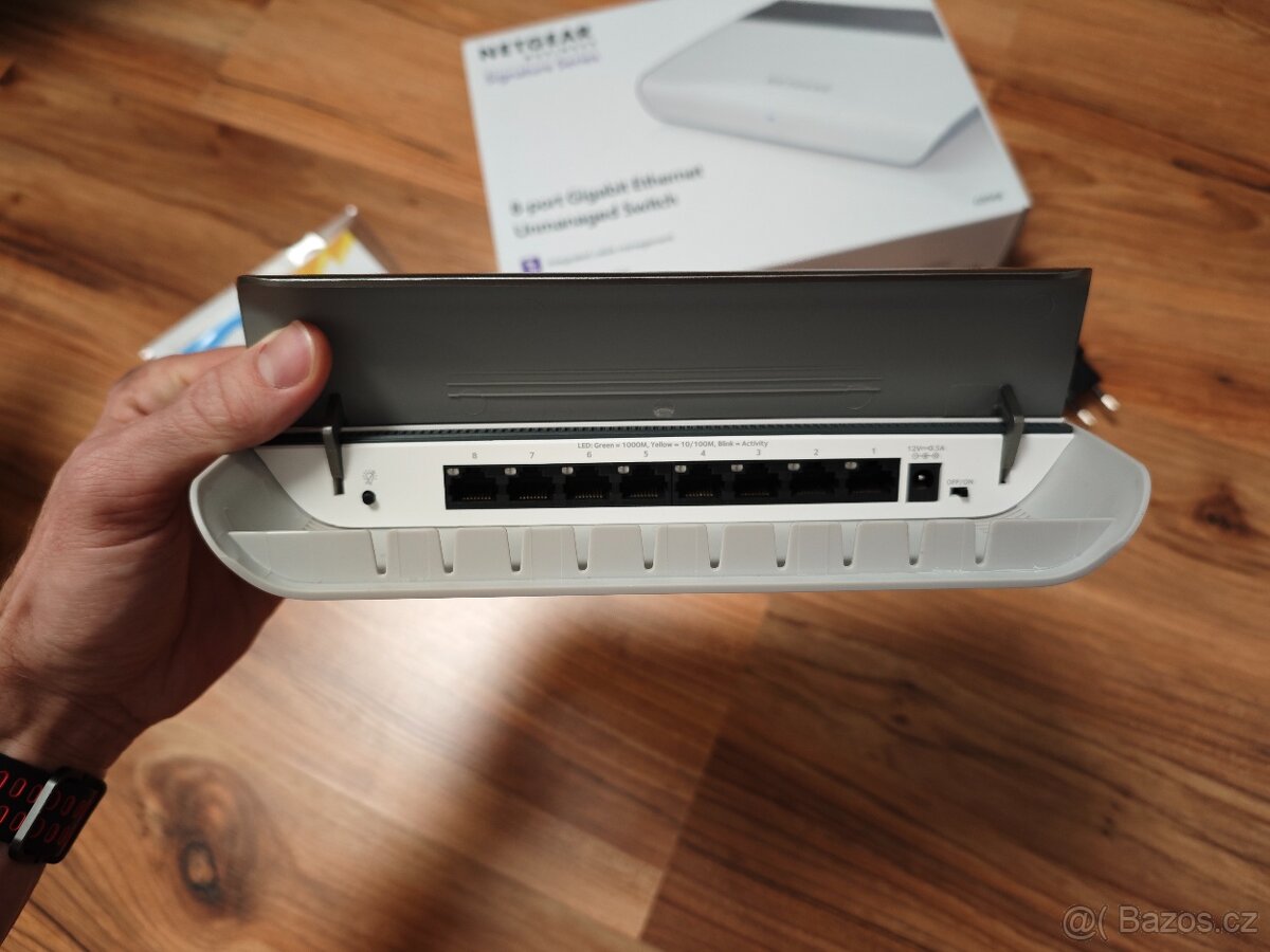8portový Gigabit Switch Netgear GS908 - 3