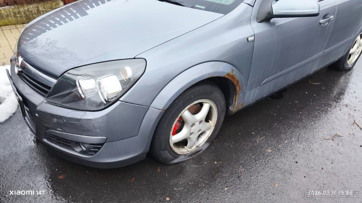 Na náhradní díly nebo opravu - 3