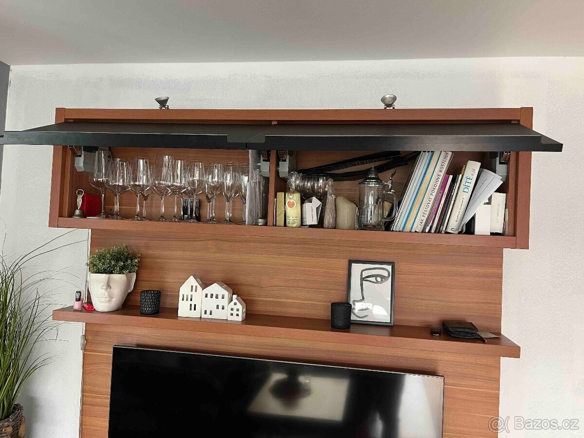 Obývací stěna na televizi - 3