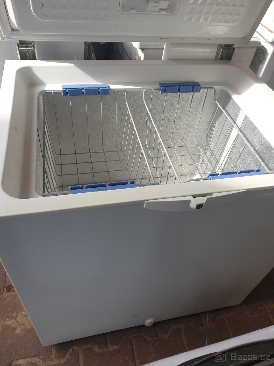 Mrazák Whirlpool - 3