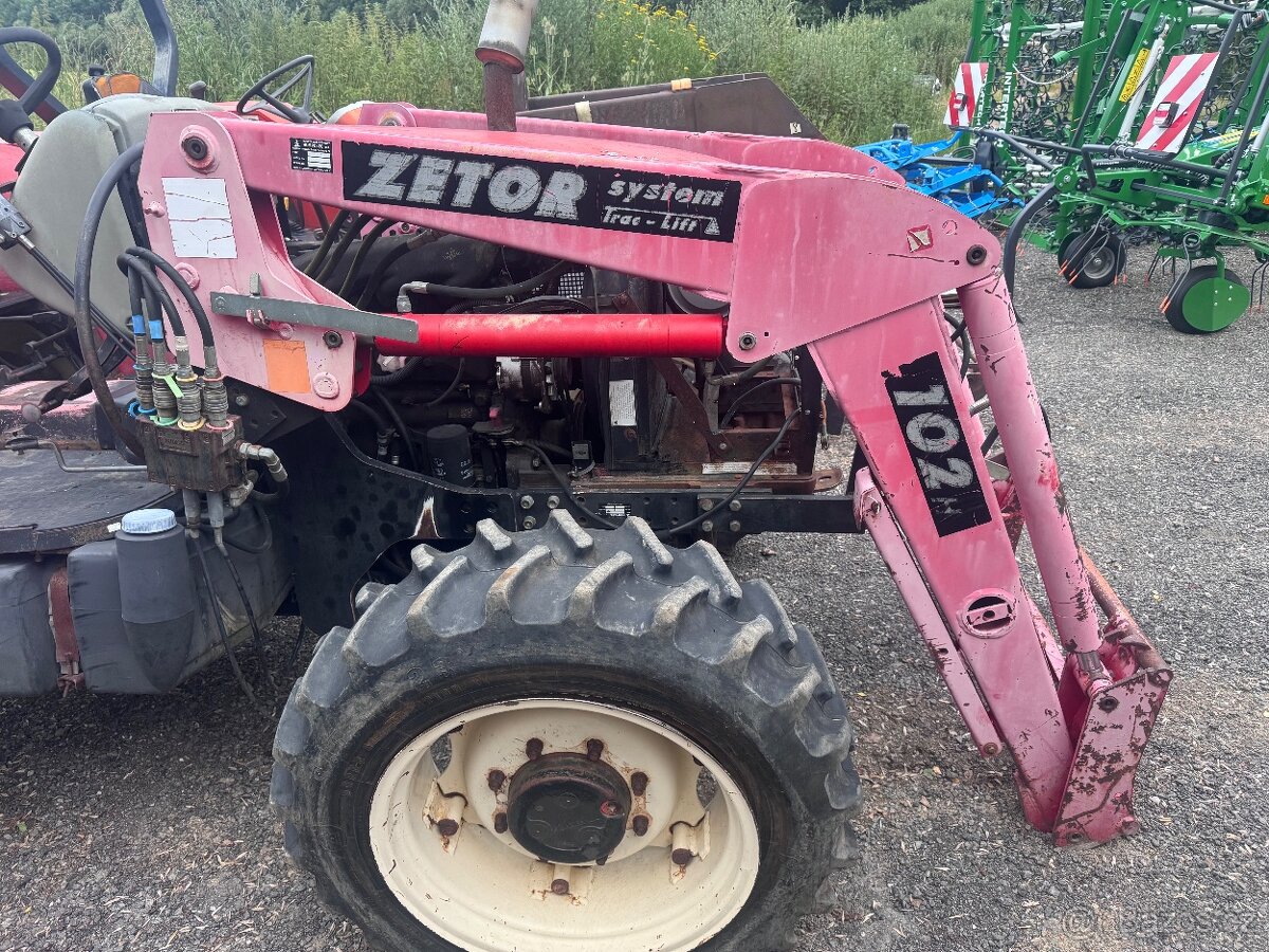 Čelní nakladač trac-lift 102 - 3