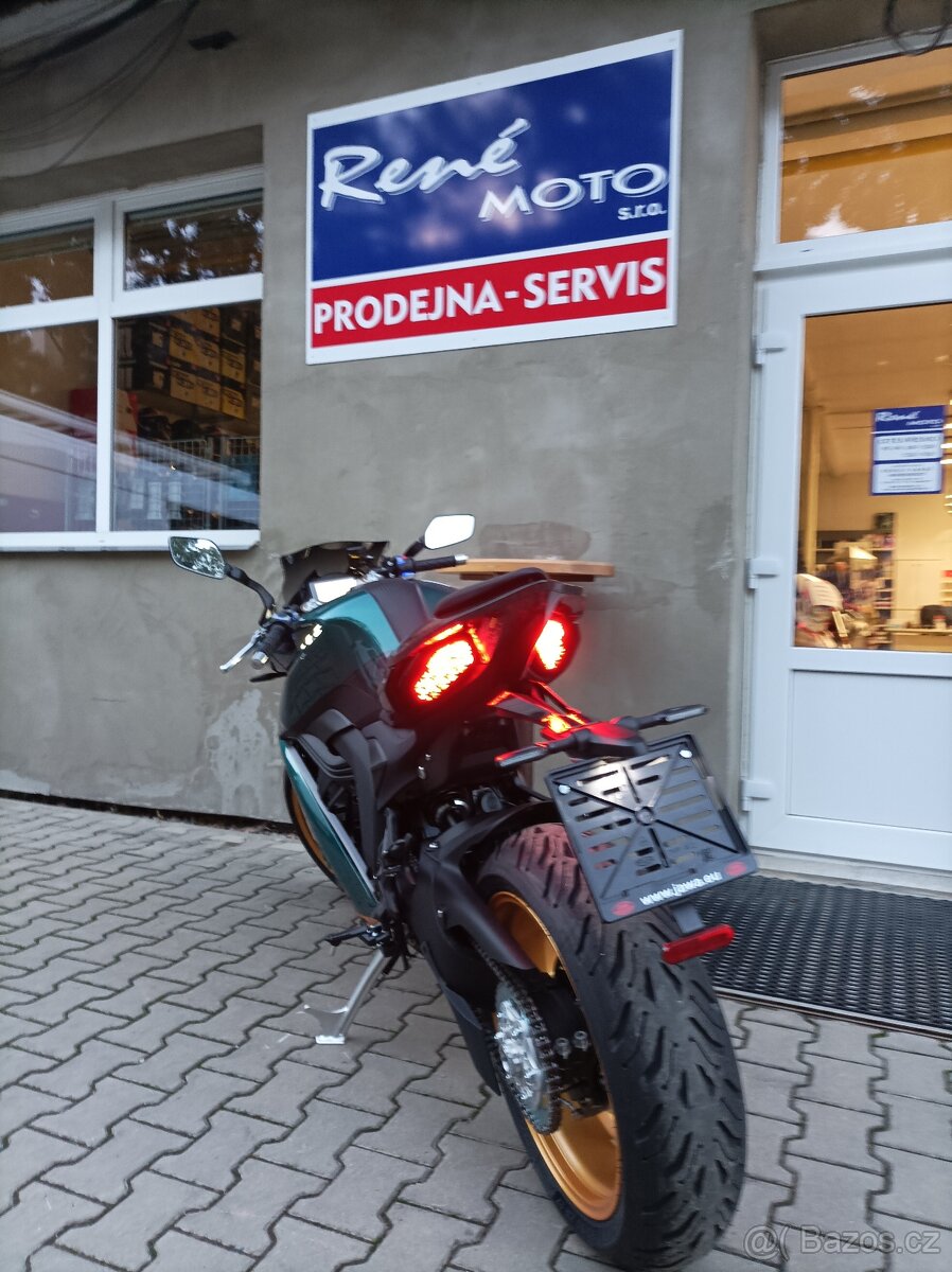 JD 750 by JAWA Racing - 3