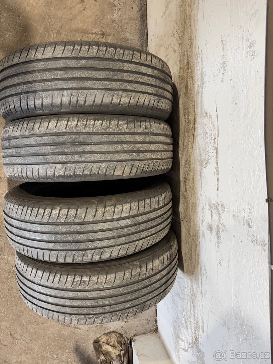 Bridgestone 215/60r17 96h - 3
