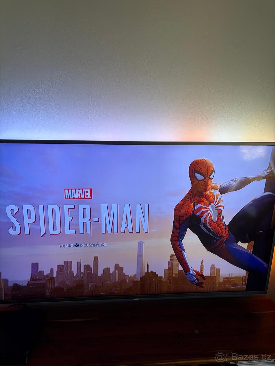 Prodám PlayStation 4 Slim - 3