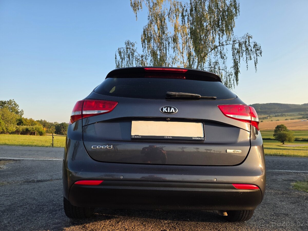 Kia Ceed KOMBI - 2016 - ČR - SUPER VÝBAVA - STK - 3