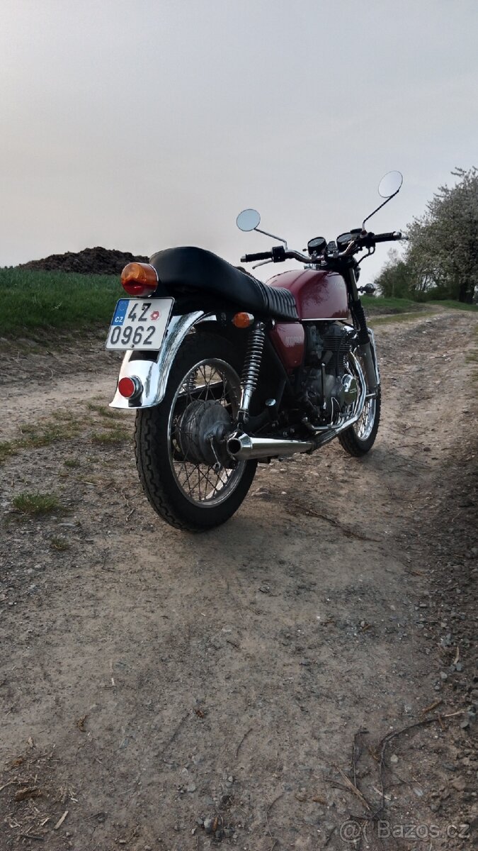 Honda CB 400 four - 3