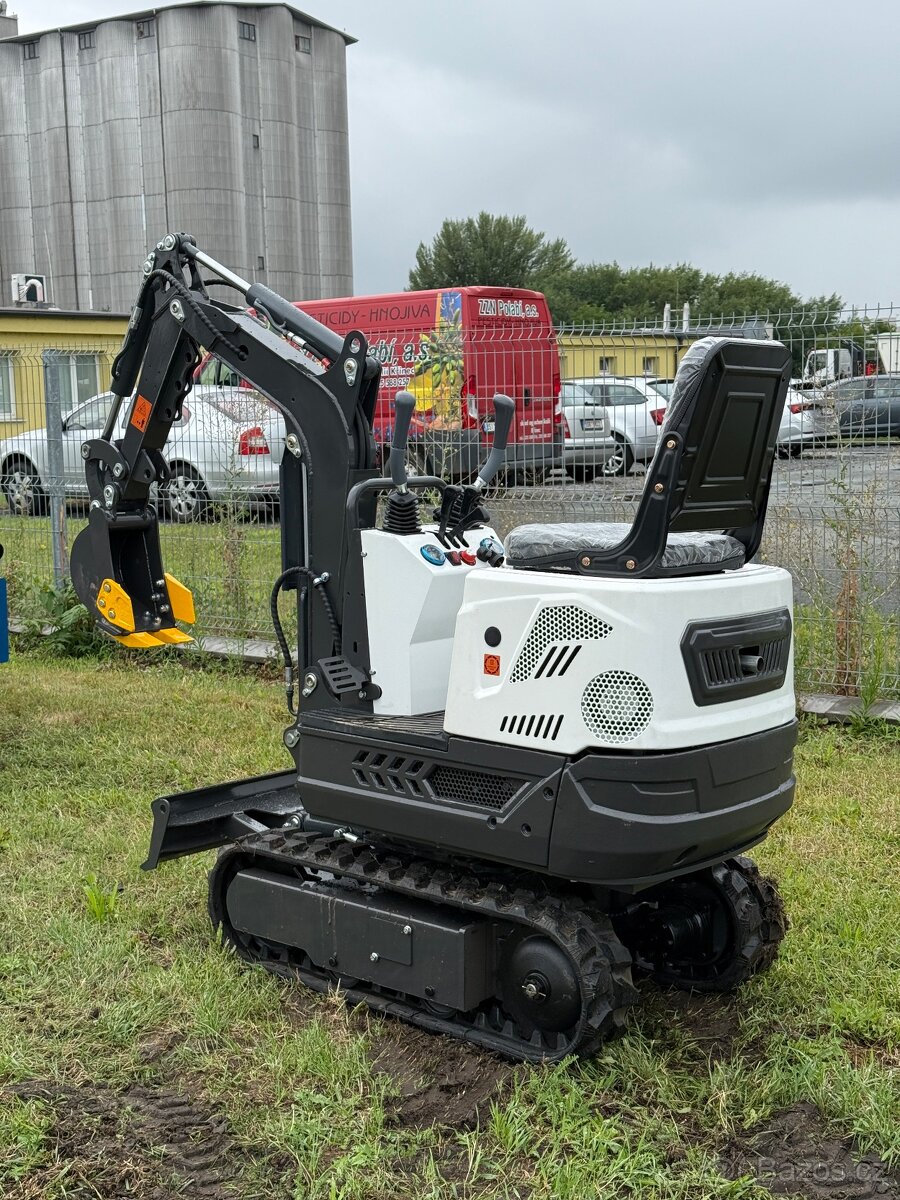 Minibagr D700 včetně mimoosého kopání Loncin - 3
