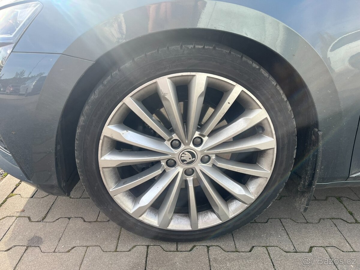 alu 235/40 R19 trinity + letní pneu Dunlop sportmaxx - 3