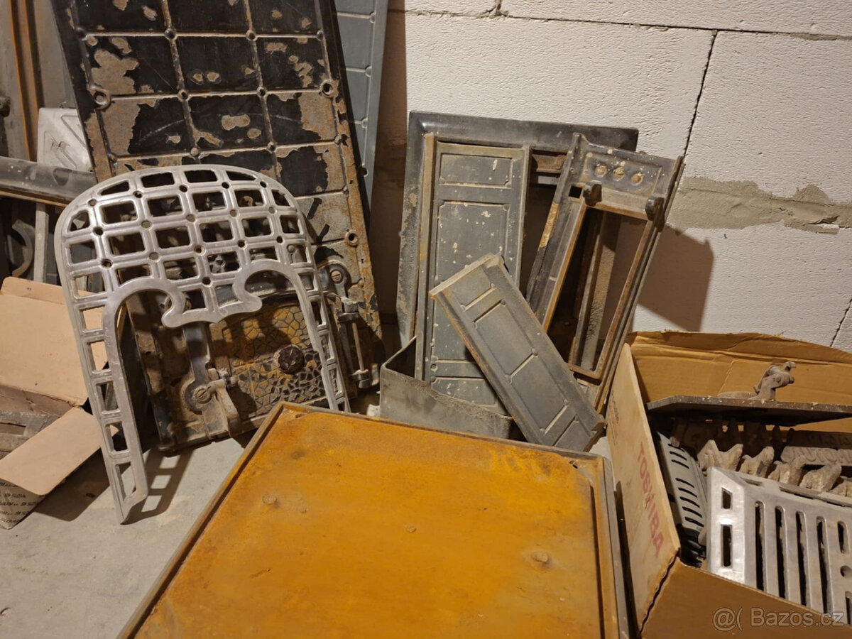 Kamna Maják 112 Automat - na díly - 3