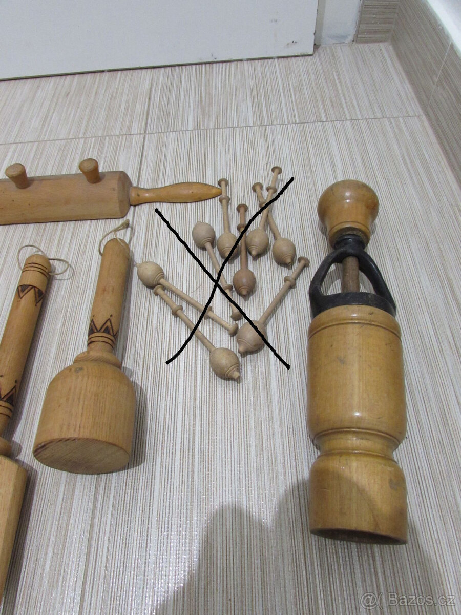 Staré dřěvěné kuchyňské náčiní - 3