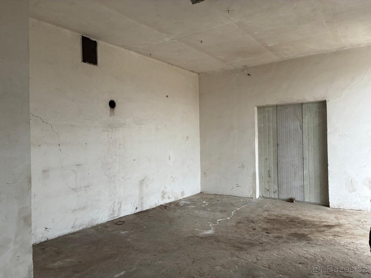 Dílna/garáž/sklad 40m2 - 3