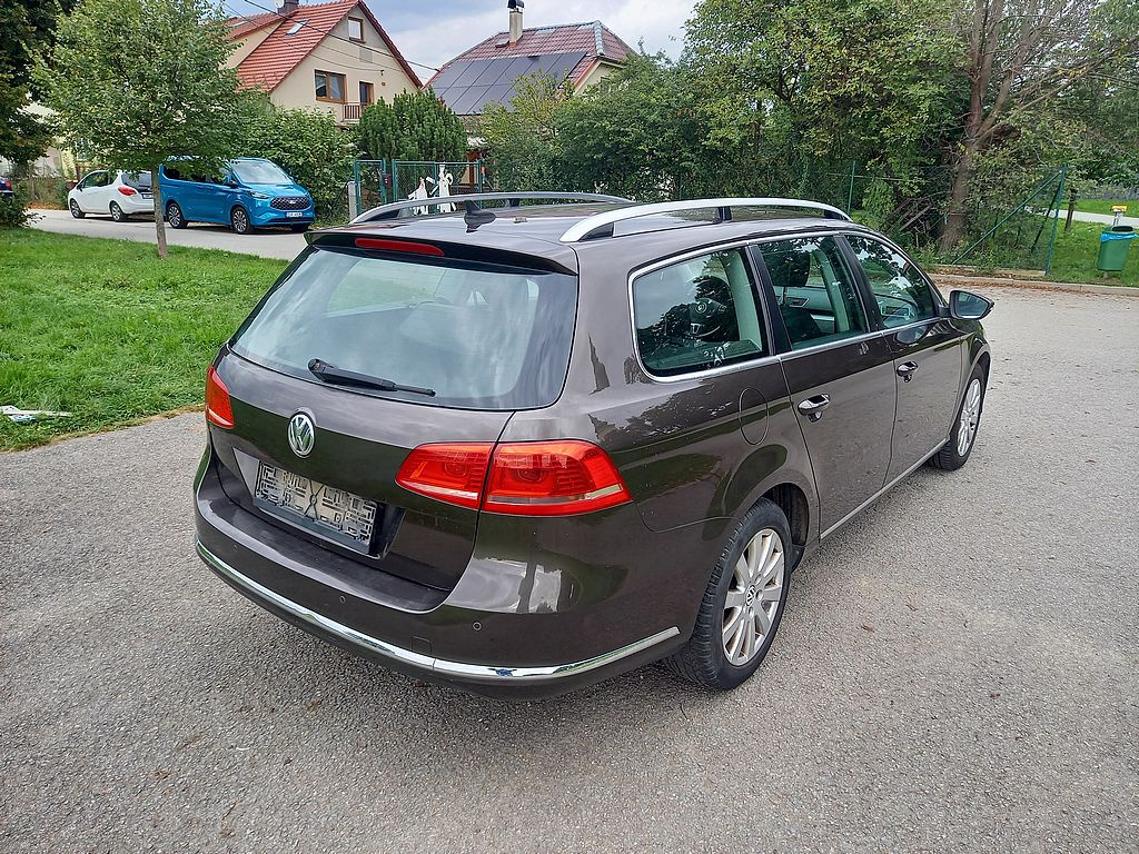 Volkswagen Passat 1.6 TDi-digiklima+alu.kola+Navi+ROZVODY - 3