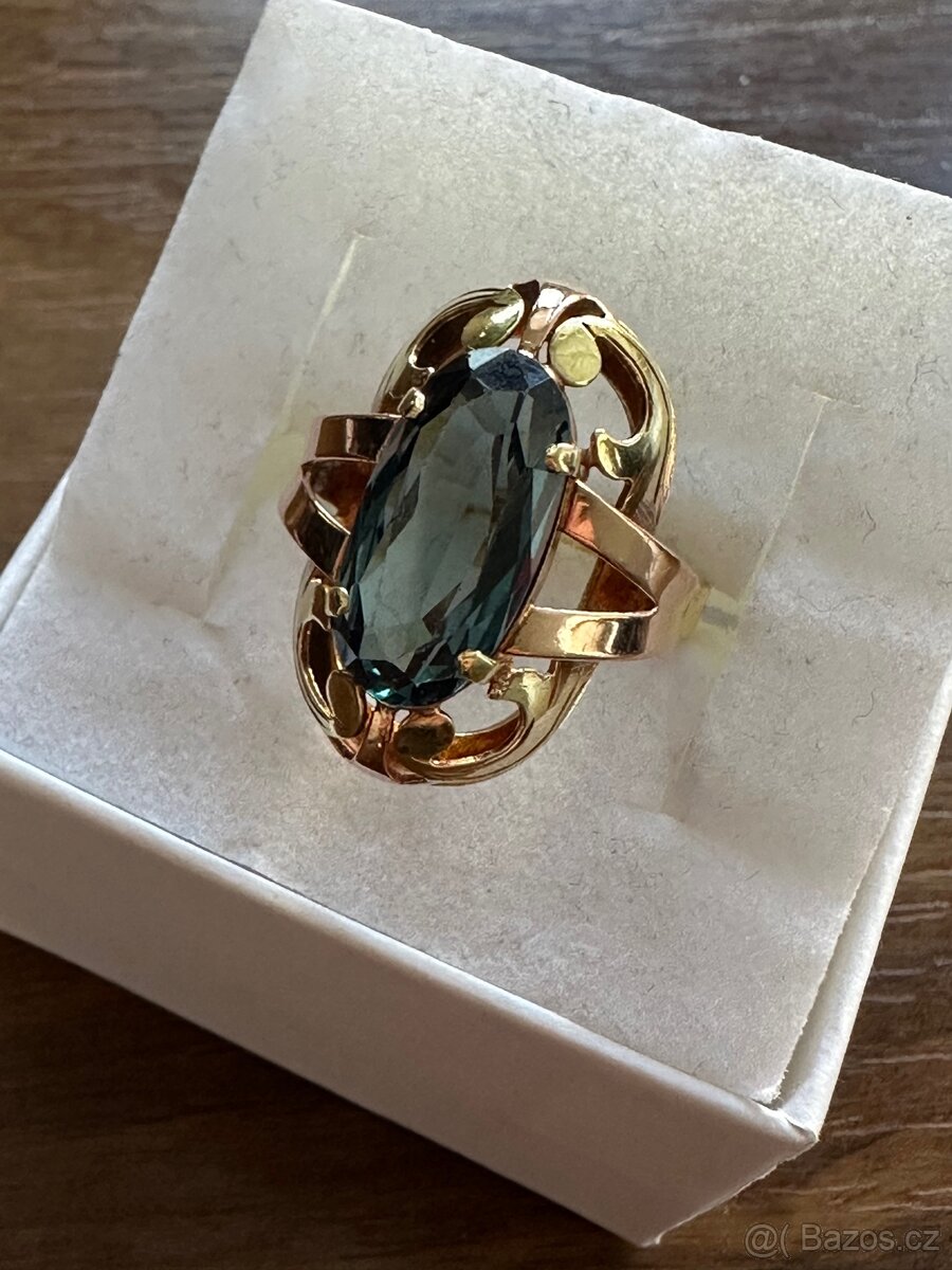 Zlatý dámský prsten - 3