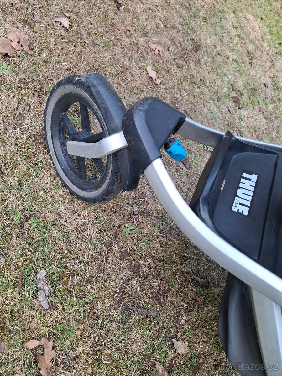 Kočárek thule - 3