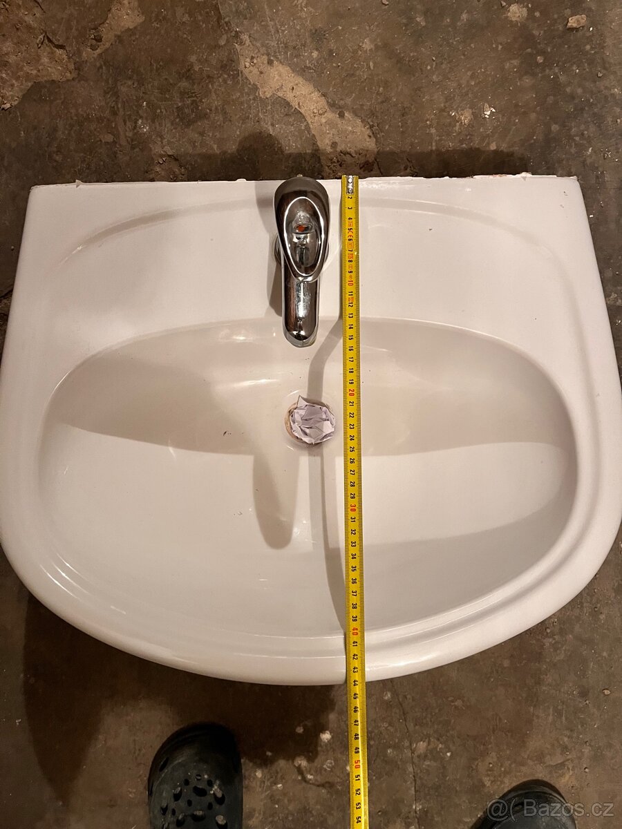 Umyvadlo s baterií - 3