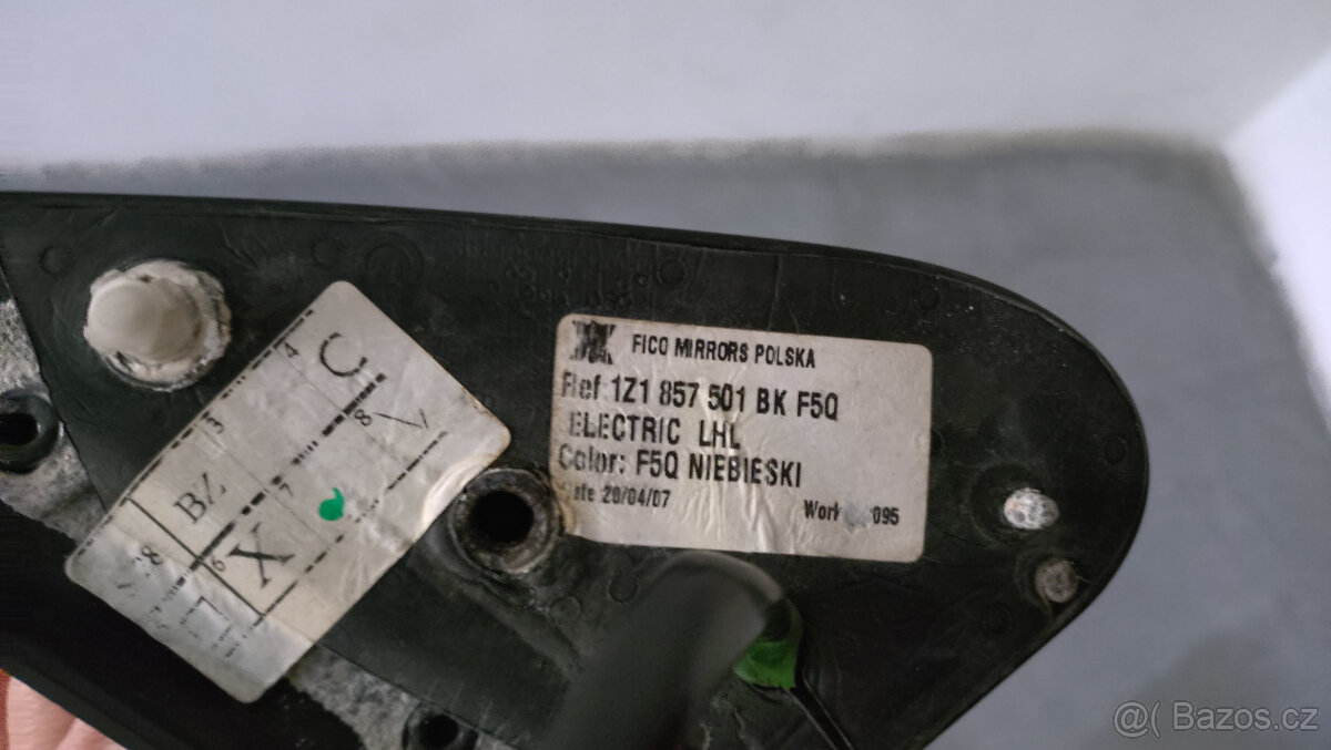 LEVÉ ZRCÁTKO ŠKODA OCTAVIA II - 3