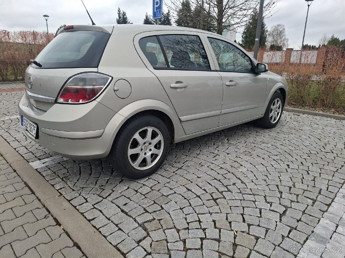 Prodám Opel Astra 1.6i - 3
