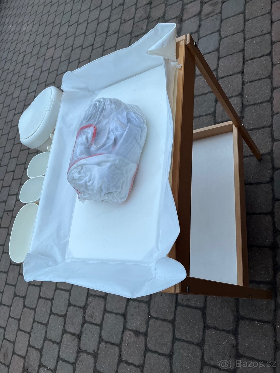 Přebalovací pult IKEA Sniglar - 3