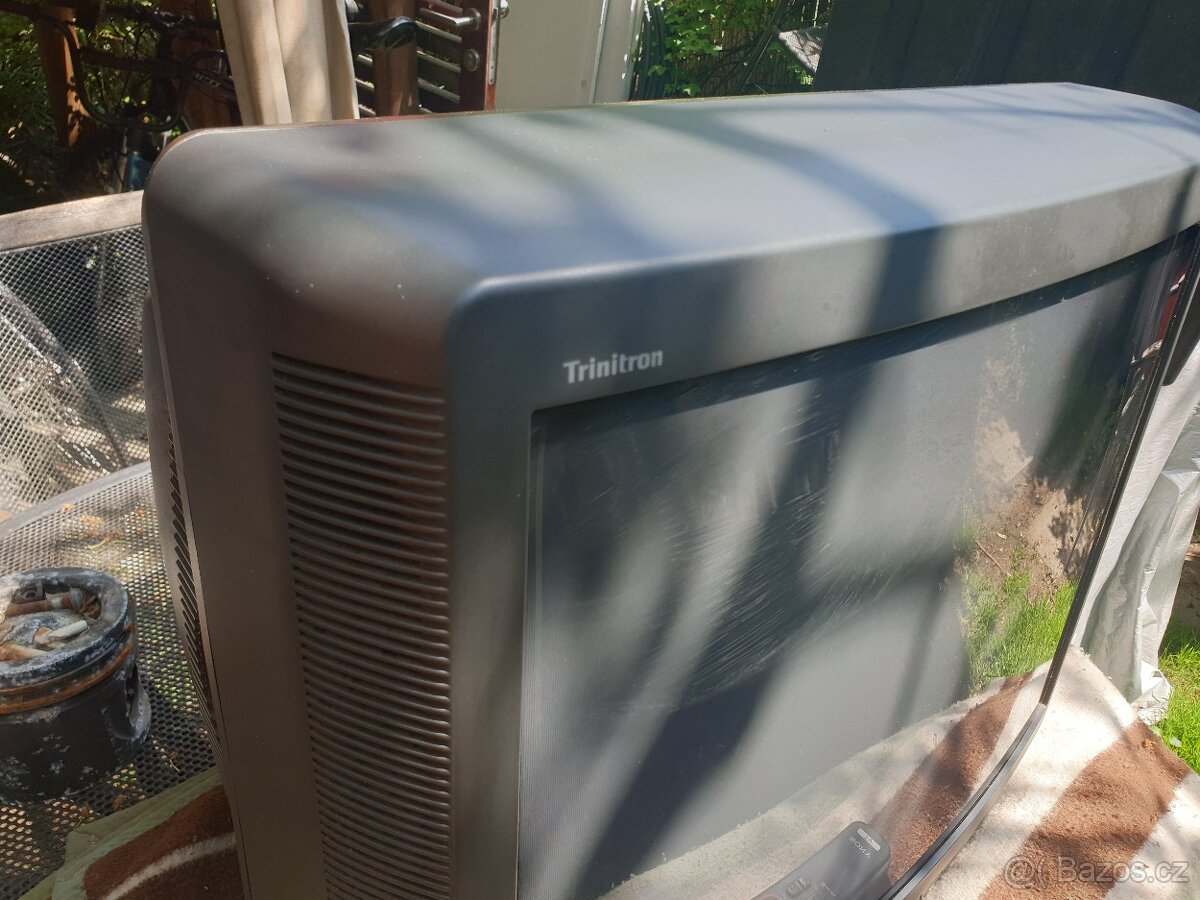 Sony Trinitron - 3