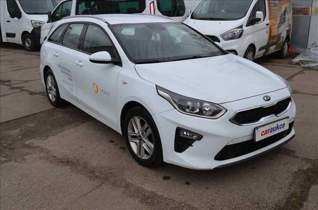 Kia Ceed KOMBI 1,6 D - 3
