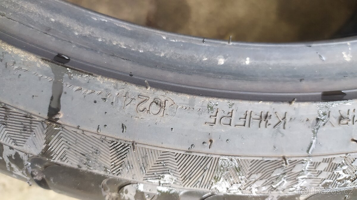 Rezerva kusovka 225/40/18 - 3