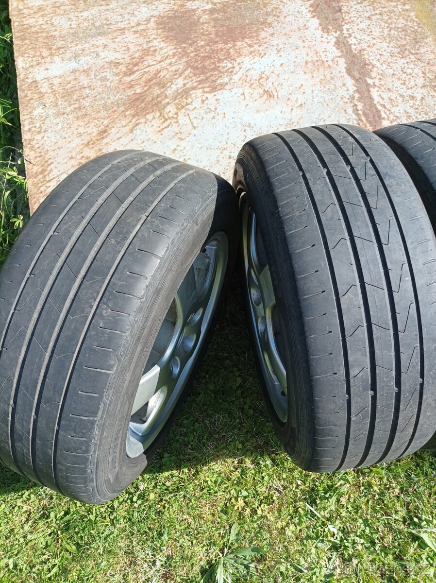 Prodám pneumatiky R16 - 3