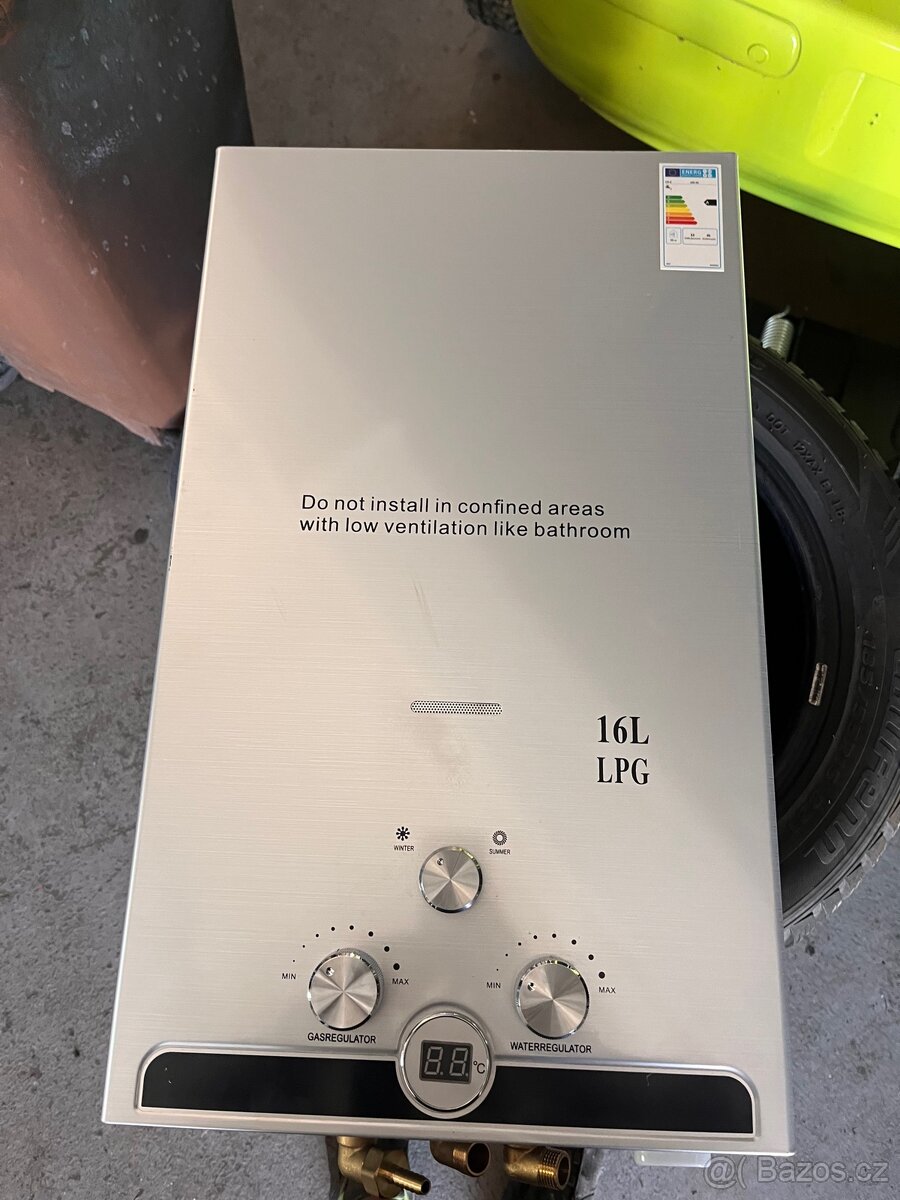 Průtokový ohřívač vody na PB - 3