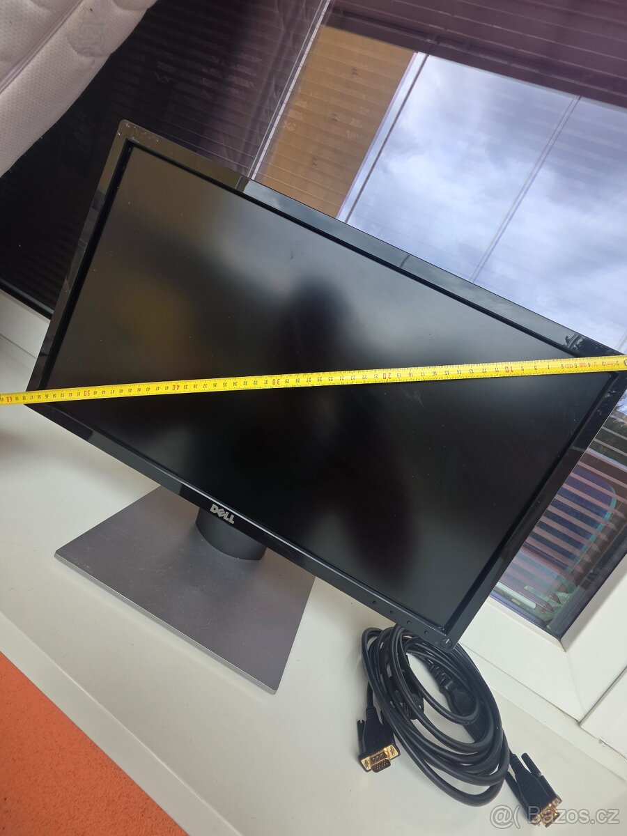 Monitor DELL 24 palců Full HD - 3