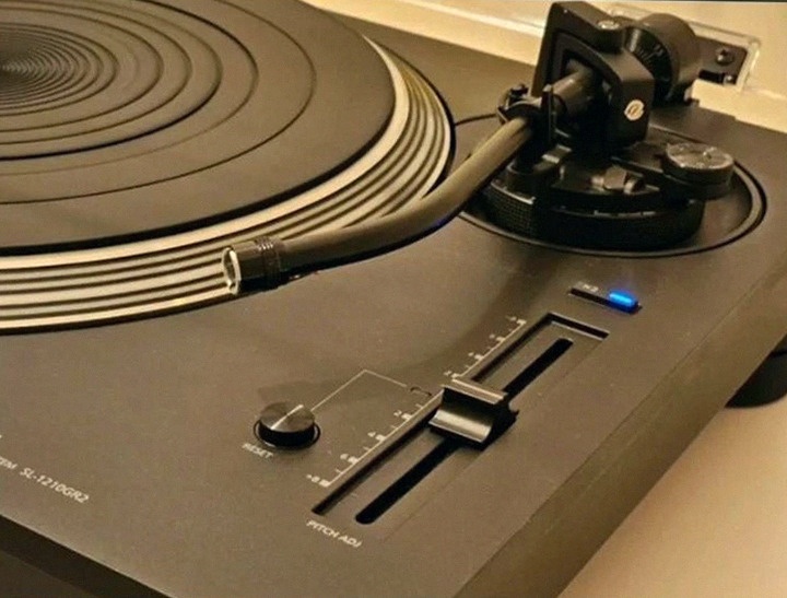 Technics SL-1210GR2 - 3
