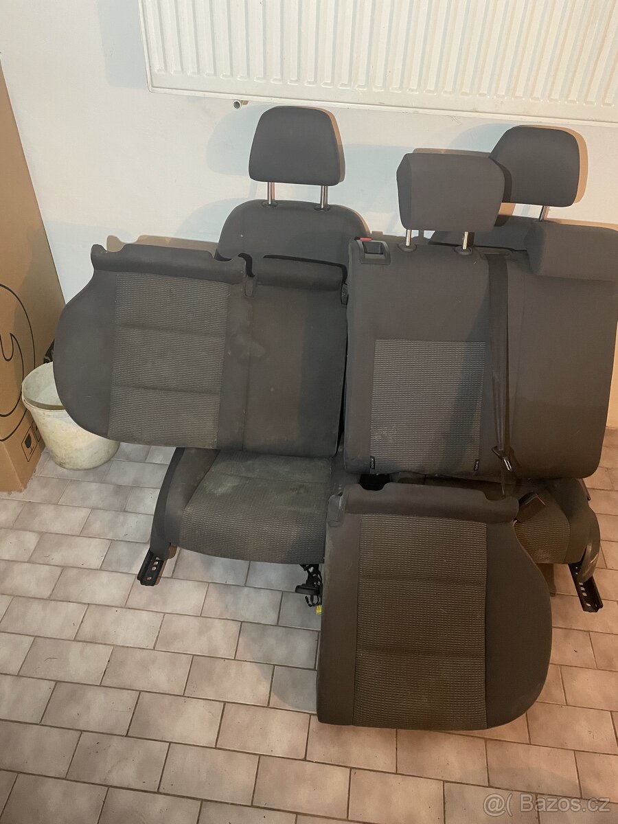 Prodám sedadla z VW golf 5 - 3