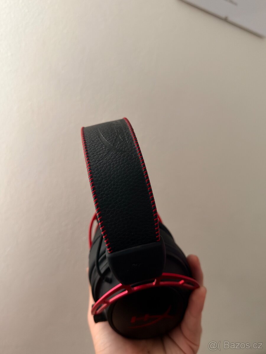 Herní bezdrátová sluchátka HyperX Cloud Alpha Wireless. - 3